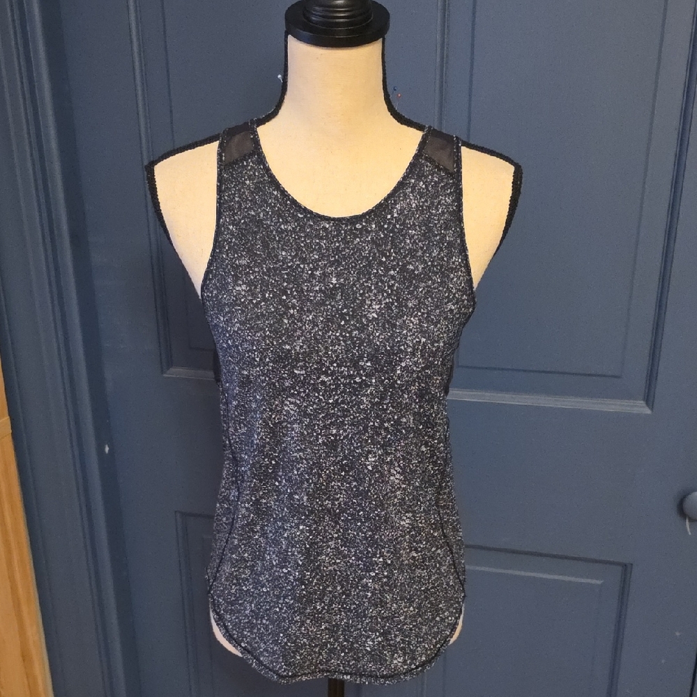lululemon athletica Black and White Speckle Racerback Tank W Mesh Inserts Sz 6